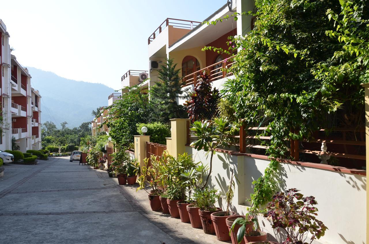 Ganga Vatika Ayurveda Bhavan Hotel Rishikesh Exterior photo